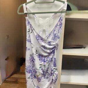 Floral Lace-Back top